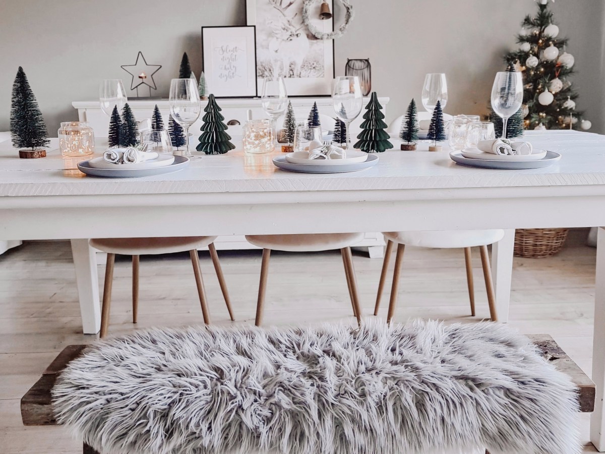 Ma déco de table de Noël minimaliste pour petit&nbsp;budget.
